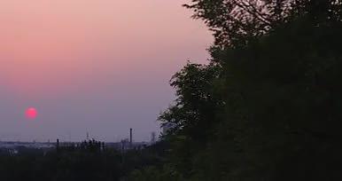 夕阳城市平移空镜56秒视频的预览图